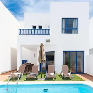 Luxury 3-bedroom With Heated Private Pool - In Marina Rubicon, Playa Blanca, Lanzarote Villa