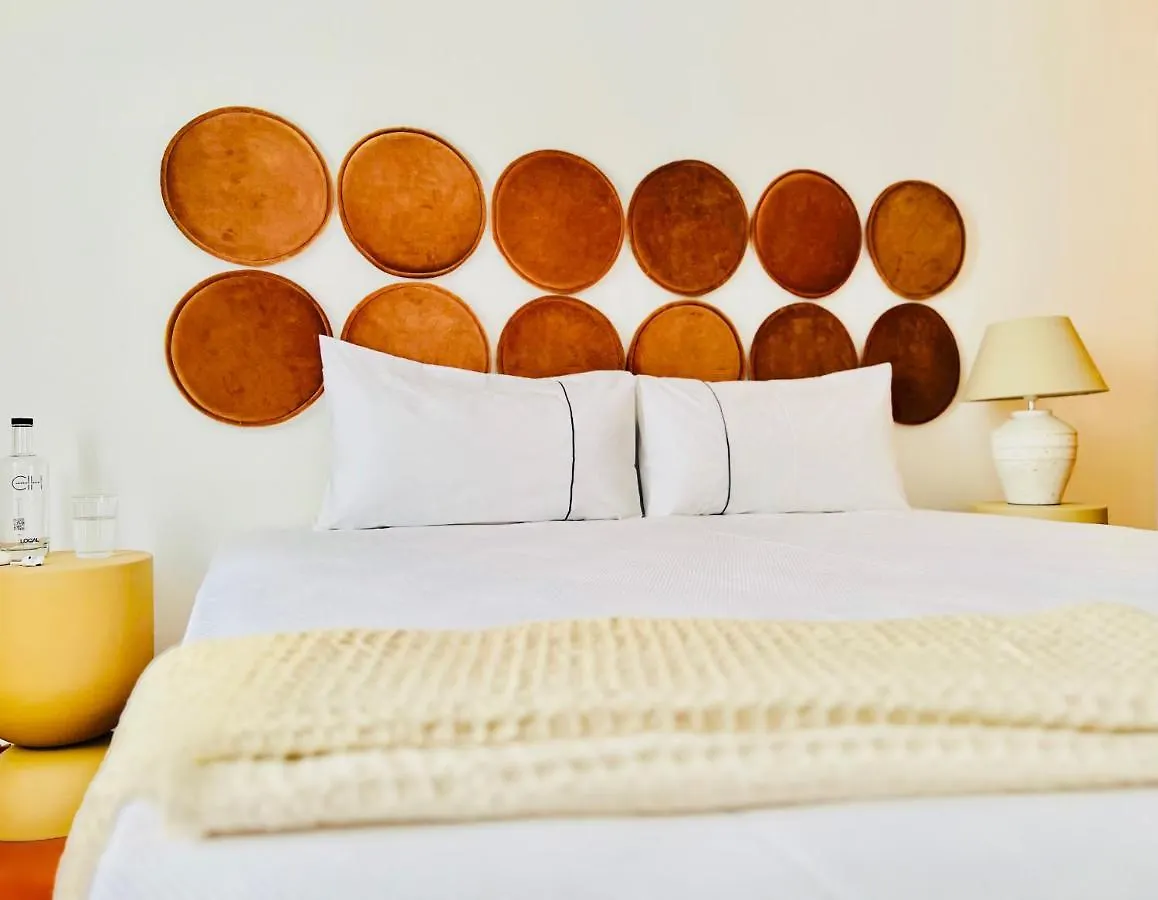 Canaryislandshost L Surfside Famara